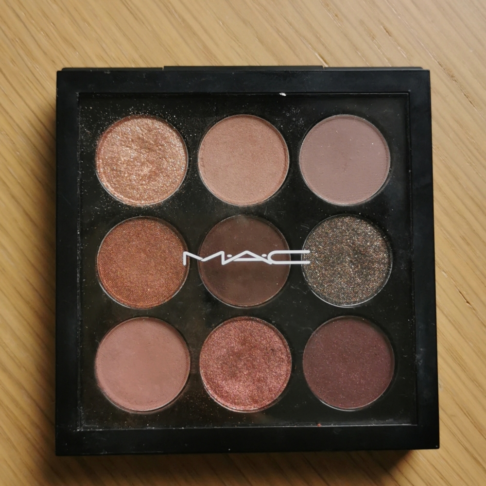 MAC eye shadow 9 color
